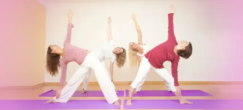 Online Pilates HIIT @ YoPiBa Yoga, Pilates, Barre-Studio