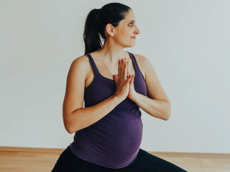 Yoga für Schwangere  @ zeit.raum