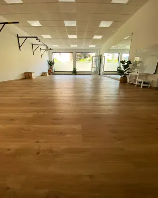 Dieser Anbieter hat keine Bildbeschreibung für dieses Bild hinterlegt