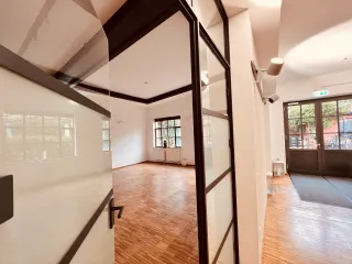 Dieser Anbieter hat keine Bildbeschreibung für dieses Bild hinterlegt