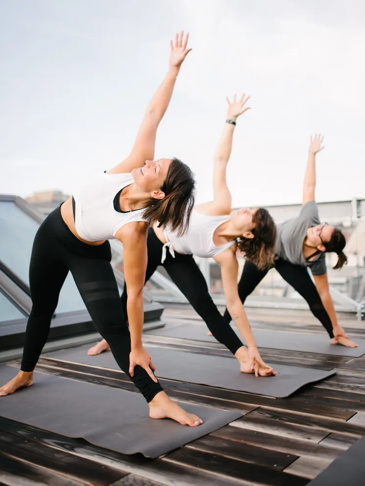Monday Yoga Flow @ MOVE:IT by Bettina