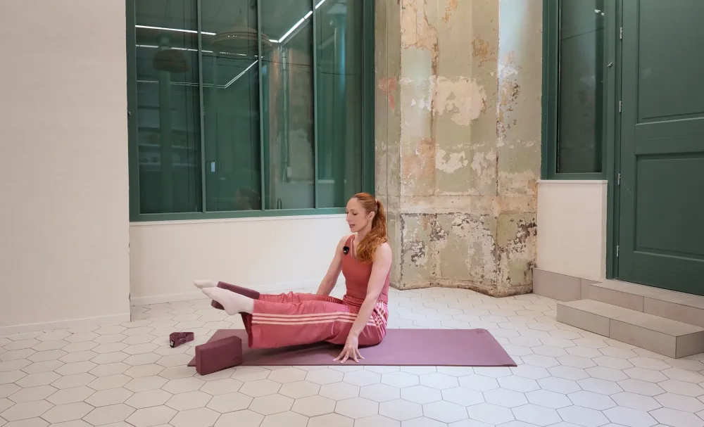 VERTICAL STUDIO by Mel Aerialist