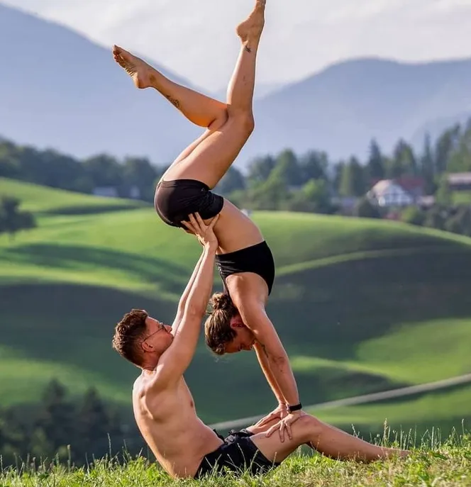 108 Sonnengrüße am Weltyogatag | Sommersonnwende @ CityYoga Graz