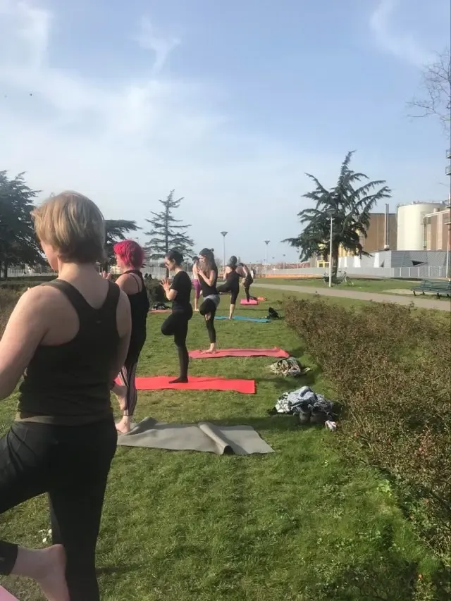 Outside yoga in De Verademing @ Jacqui Sunshine - Yoga and other soulful practices