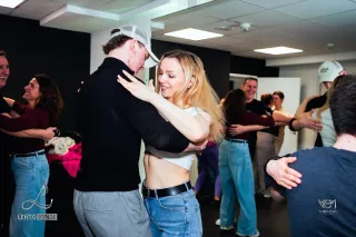 Dieser Anbieter hat keine Bildbeschreibung für dieses Bild hinterlegt