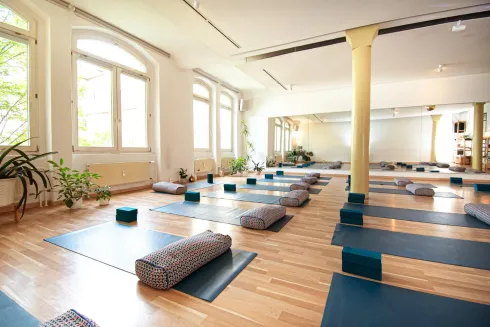 Yoga Mio Halle