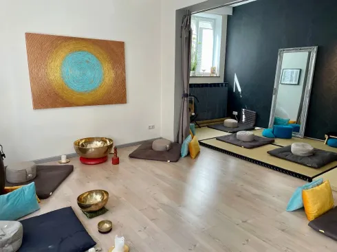 Grundkurs (verkürzt) Achtsamkeit & Meditation | donnerstags 19:30 | Online (Zoom) @ Zeit Geist Meditation - Mit Achtsamkeit meditieren lernen und Stress abbauen