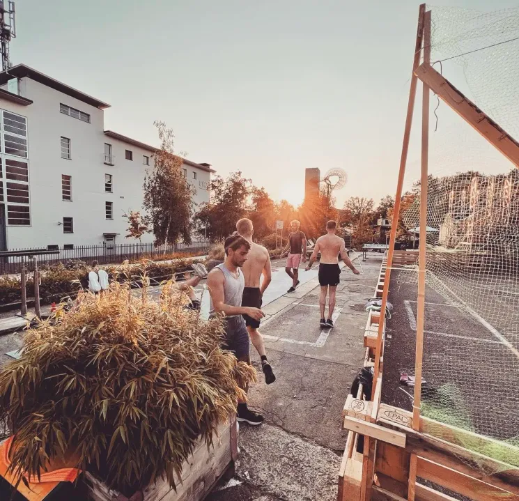 SWEAT & BURN - Outdoor @ Container Gym