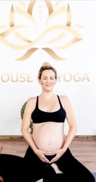 Schwangerschafts-Yoga (auch Online) @ House of Yoga