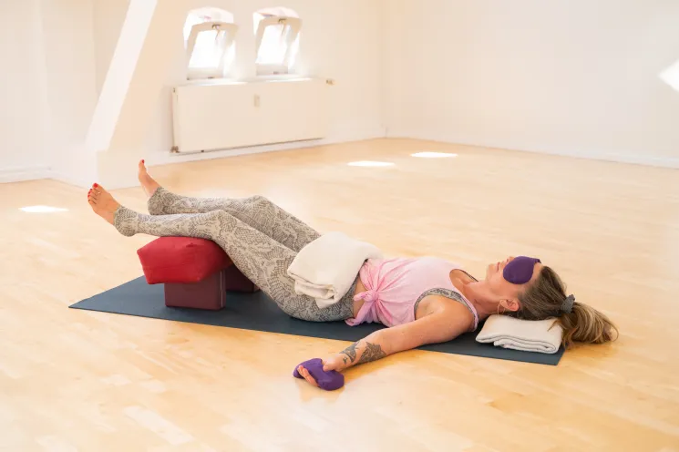 Online: After X-Mas Yin & Restorative Spezial mit Patricia Ankele @ Yoga Sky Berlin