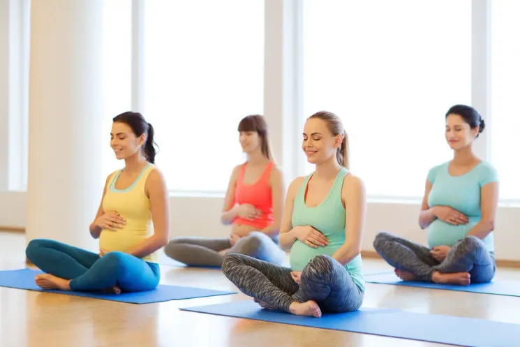 Schwangerschaftsyoga am Abend   @ Happy Mind Yoga München