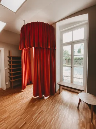 Dieser Anbieter hat keine Bildbeschreibung für dieses Bild hinterlegt