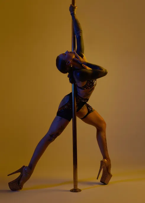 Pole Heels Choreo mit Trisha  @ Da Becca Flow and Fit