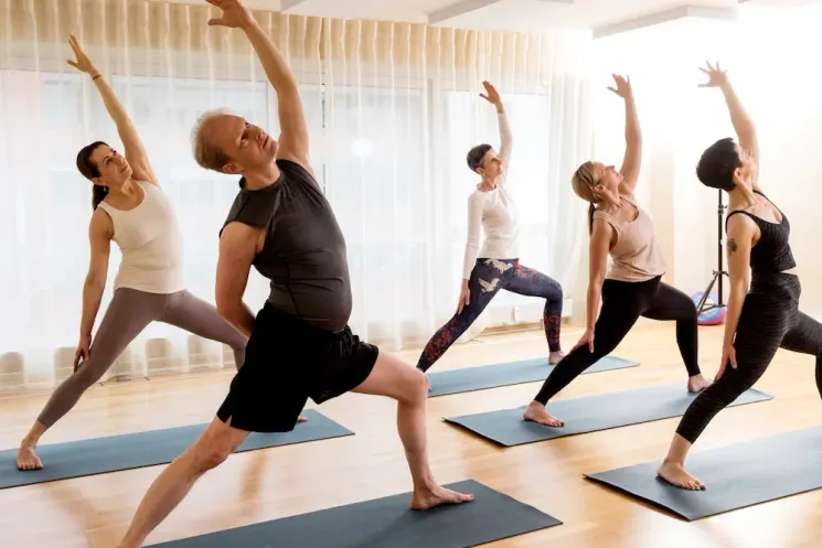 Weihnachts-Flow🎄🎅 @ Lotusblume Yoga & Ayurveda