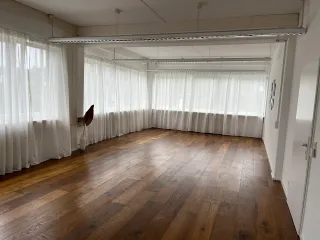 Dieser Anbieter hat keine Bildbeschreibung für dieses Bild hinterlegt