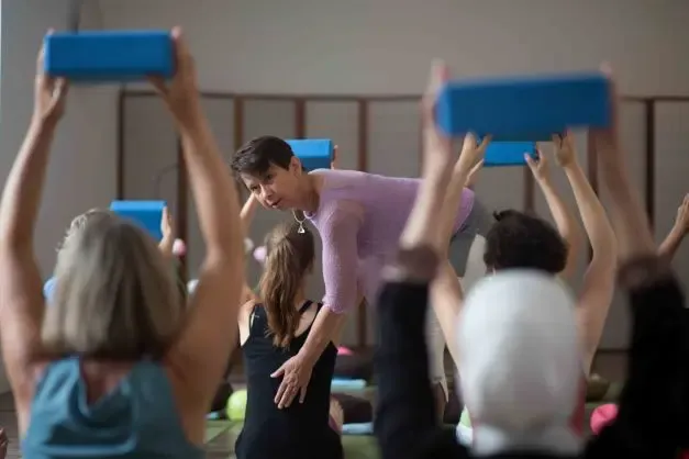 Hatha Yoga | KK | Präsenz in Körper, Atem und Geist  @ Yoga Inspiration - Zentrum für Yoga und Therapie