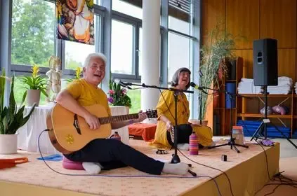 Mantra Yoga & Konzert mit den Muditas,  Herzöffnung mit Freude @ Yoga Vidya Osnabrück