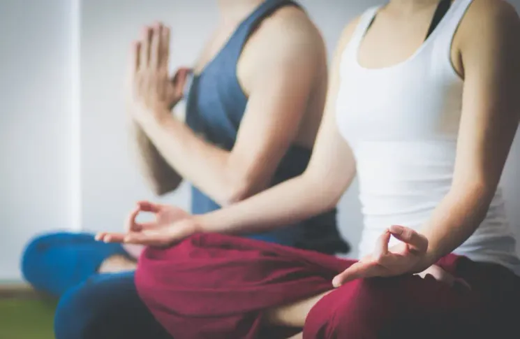 25h Mindful Meditation1 mit Marion Schwarzat & Yvonne Vetter @ Urban Yoga Hamburg