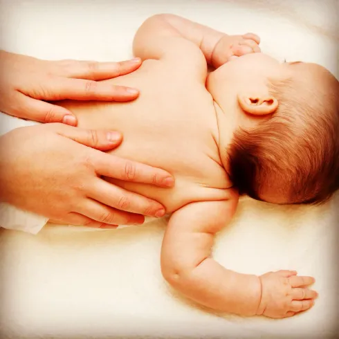 **Baby Massage Workshop *Ein Geschenk an DICH & DEIN BABY @ JayJay Yoga