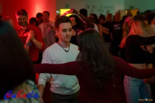 Dieser Anbieter hat keine Bildbeschreibung für dieses Bild hinterlegt