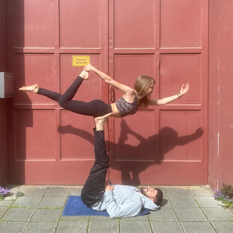 Workshop: FLY HIGH - deine ersten Flugversuche  @ Yoga Vidya Bamberg