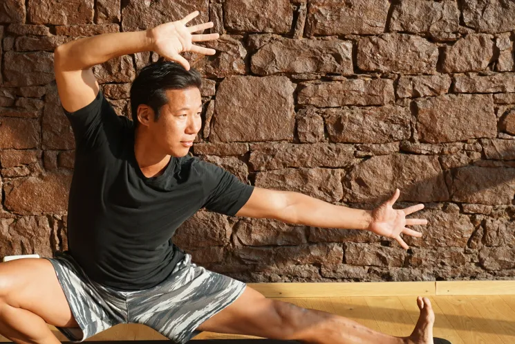 Hatha Yoga lvl 1-2 bei Instagram @ Stephan Suh - Health Coach Yoga Studio