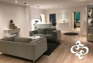 Dieser Anbieter hat keine Bildbeschreibung für dieses Bild hinterlegt