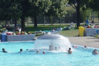 Großfeldsiedlungsbad