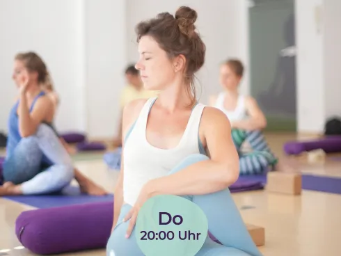 Hatha Yoga - Sanftes Yoga - Moonlight ab 16.04.26 @ Studio Yogaflow Münster