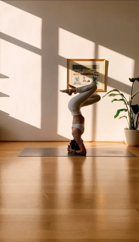 How to Headstand! - Kopfstand Workshop mit Daniela @ doktor yoga 7