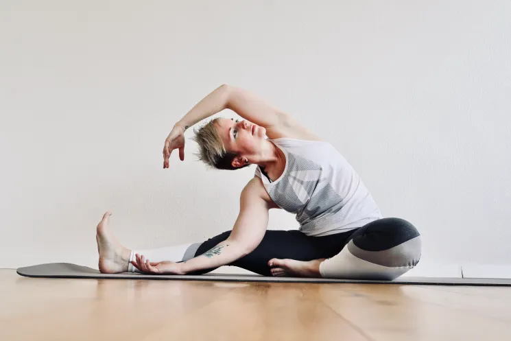 Präventionskurs: Hatha Yoga Basic – als Stressbewältigung @ monkey mind – yoga & schreiben