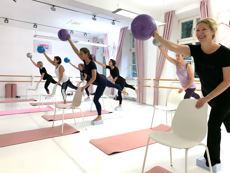 Balletonig stretch your limit Dienstags 9:00-10:30 | Franziska Wallner-Hollinek / Saal 1 @ Ballettschule DANCEWORLD