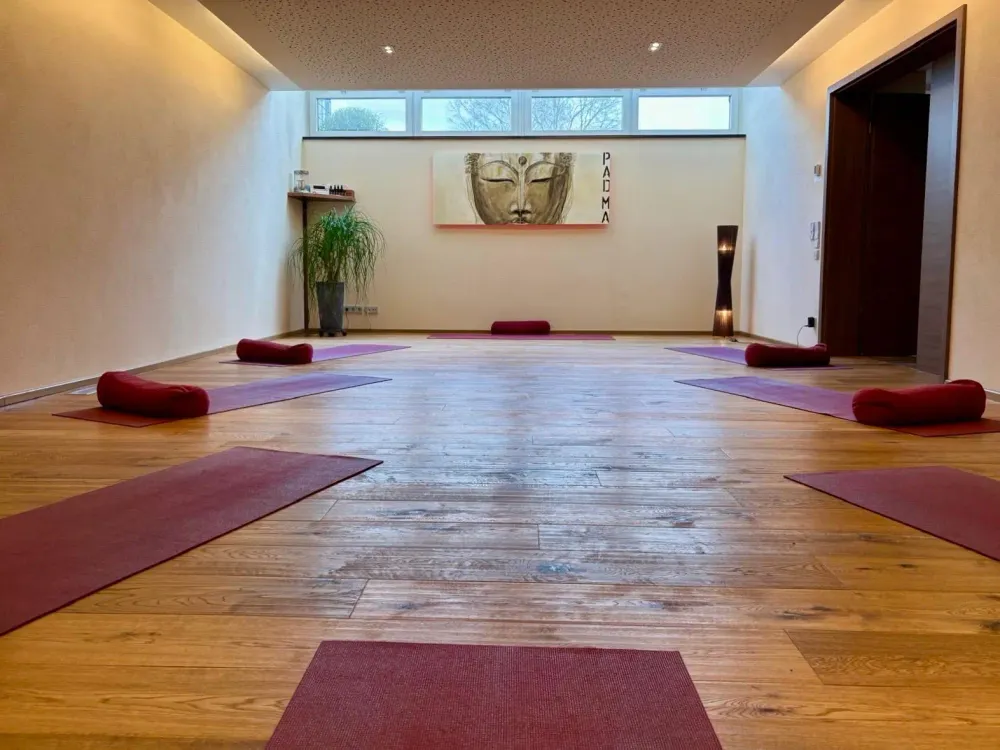 YOGA PADMA