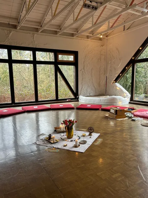 RETREAT Be Love ♡ Be Light ♡ Be You COLOURFUL FEELINGS mit JayJay & Benni im Westerwald @ JayJay Yoga
