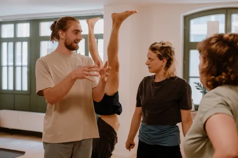 Handstand Workshop | BERLIN @ Mitja Berg | Movement Coaching