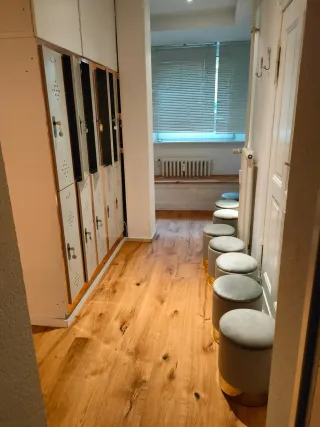Dieser Anbieter hat keine Bildbeschreibung für dieses Bild hinterlegt