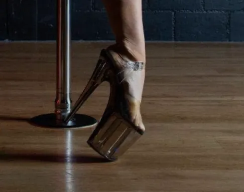 3-Week Sensual Pole Heels Choreo Course @ artifly pole dance studio