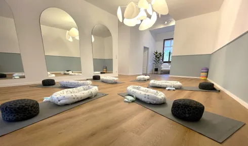 Babymassage (2-6 Monate) @ Baby Poppins