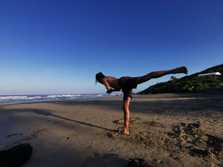 Hatha Yoga Präventionskurs "Bewegung, Regeneration & Entspannung" @ Saṃtoṣa Yoga Community