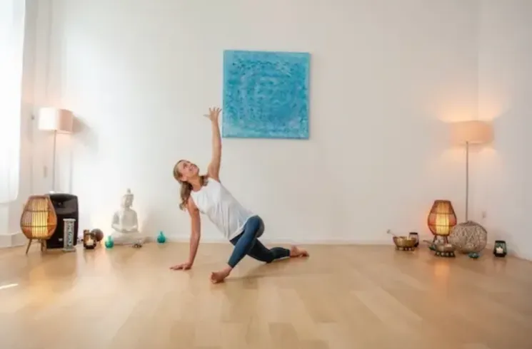 Rückenyoga - Präventionskurs @ Yogastern