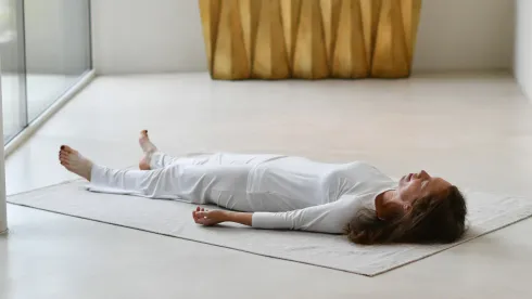 Ausbildung Yoga Nidra Kursleiter*in @ AWARE YOGA
