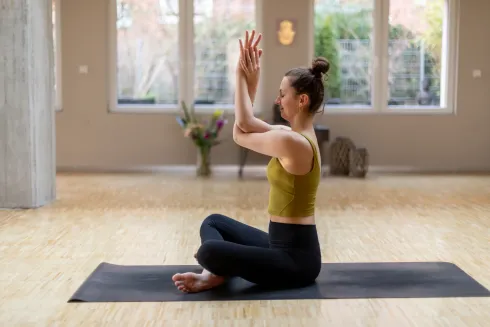 Therapeutic Back Yoga (25h) @ Urban Yoga Hamburg