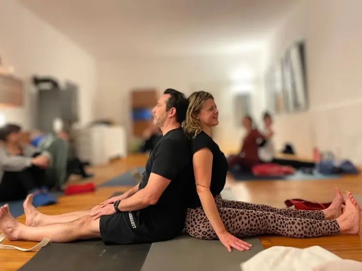 Yoga zu Zweit @ Yogastudio Freiburg - Katharina Otto