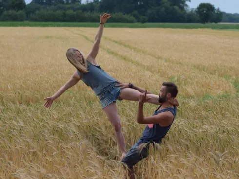 Acroyoga Beginner Workshop @ Studio Yogaflow Münster