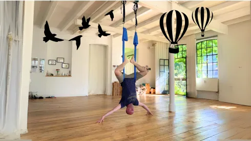 Aerial Yoga Special @ YÖGA - Das Yogastudio in der Alten Druckerei Ottensen