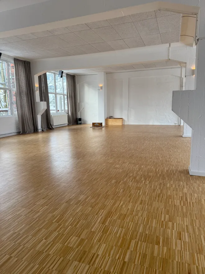 Roots Studios Altona