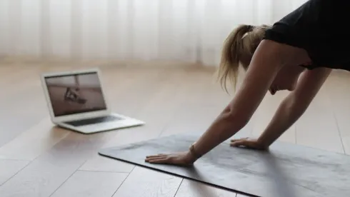 Bauchmuskeln & ein gesunder unterer Rücken mit Katrin Voigt | Online-Teilnahme @ Iyengar Yoga Zentrum Berlin