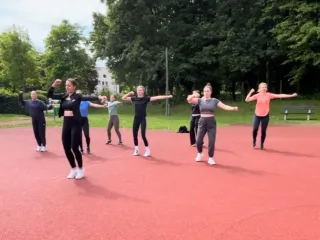 Dieser Anbieter hat keine Bildbeschreibung für dieses Bild hinterlegt