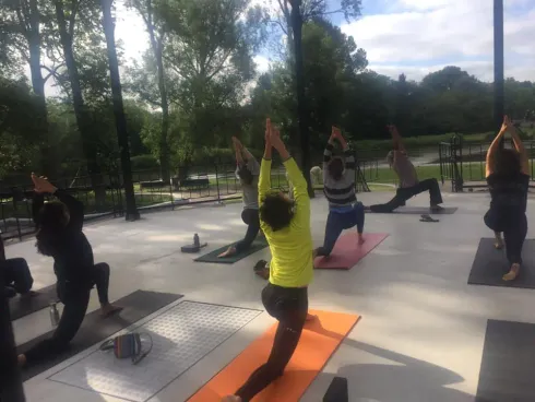 Yoga @ the Oosterpark with Gregory @ Uprising Yoga & Lifestyle