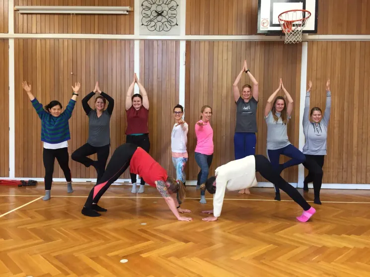 Vinyasa Flow Basic Yoga - Anfänger - September - Dezember 2022 - Montag, 20 Uhr @ TSV Milbertshofen